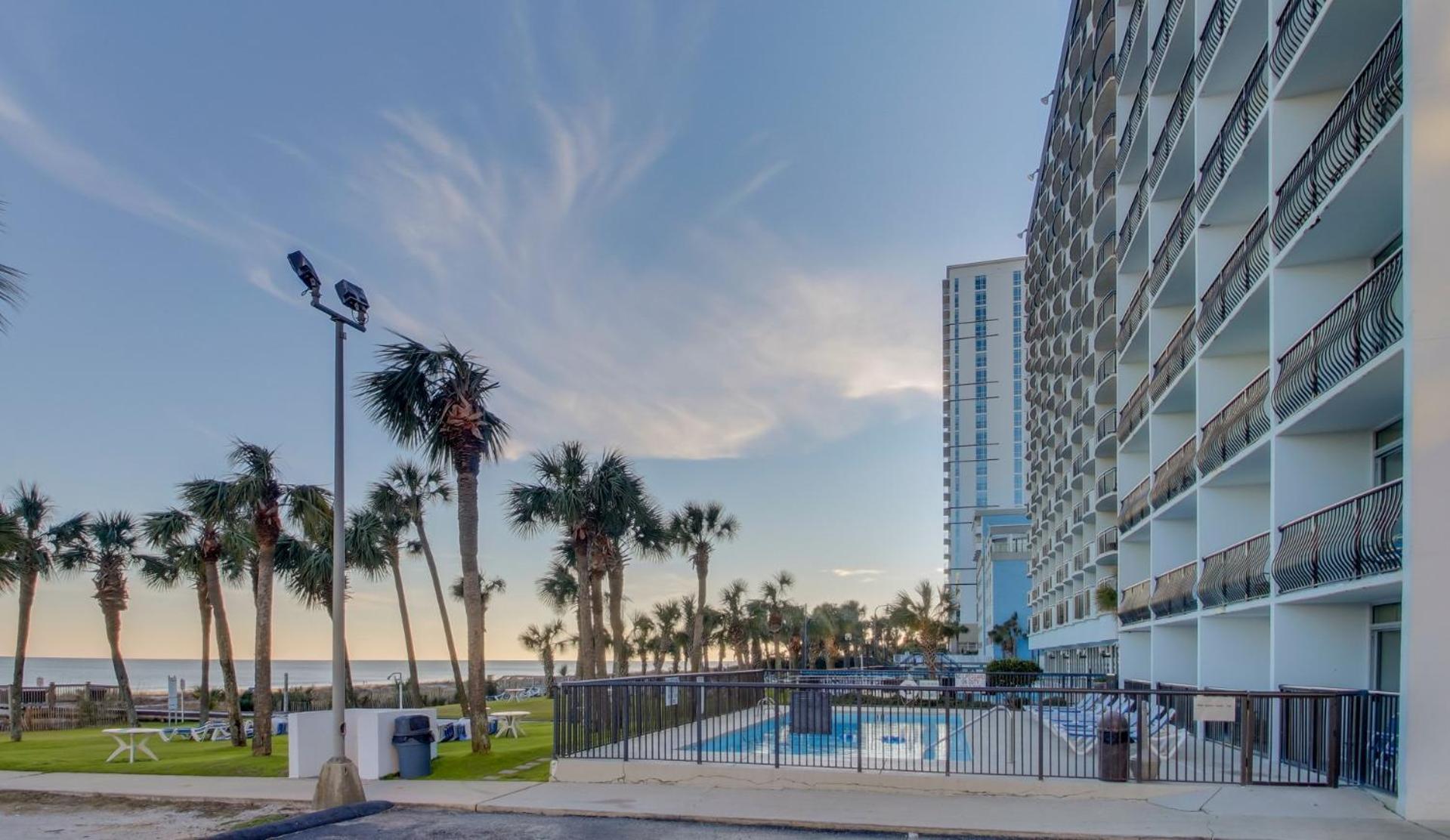 Hosteeva Boardwalk Ocean-Front Condo Мертл-Біч Екстер'єр фото